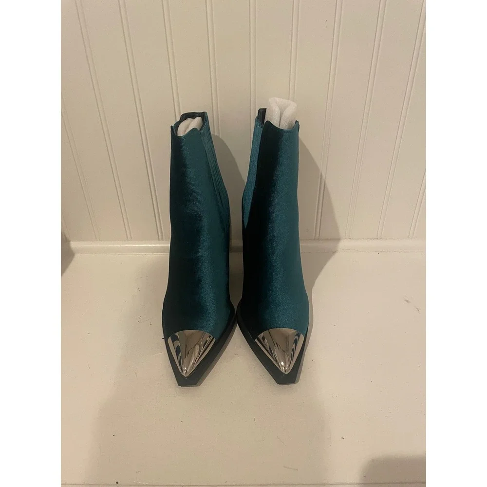 Azalea Wang Emerald Velvet Pointed Toe Metal‎ Cap Western Booties Size 7.5